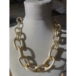 Gold chain fashion necklace